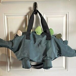 Cat & Jack Dinosaur Duffel Bag Green
Stegosaurus 32" long
